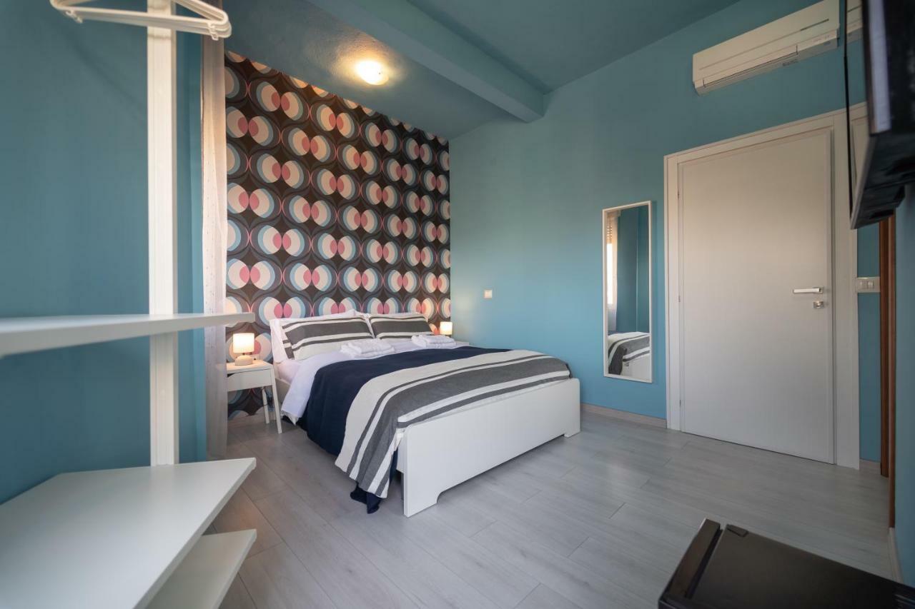 Budget Rooms Carbonazzi 17 Cagliari Exterior foto