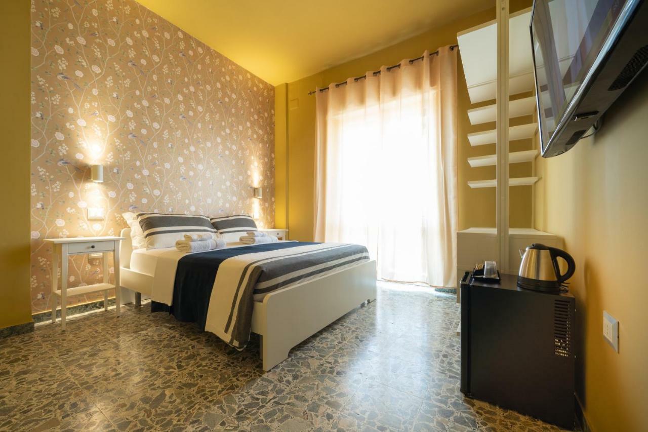 Budget Rooms Carbonazzi 17 Cagliari Exterior foto