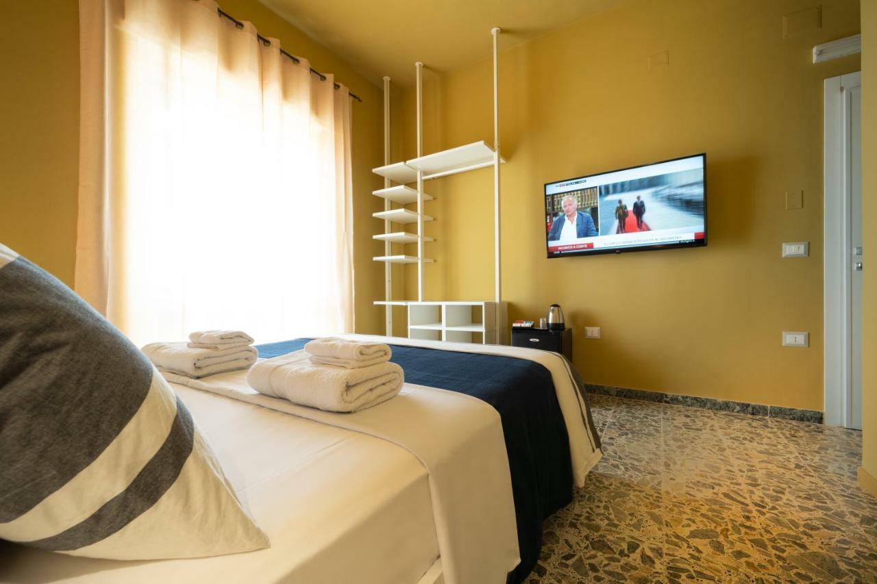 Budget Rooms Carbonazzi 17 Cagliari Exterior foto